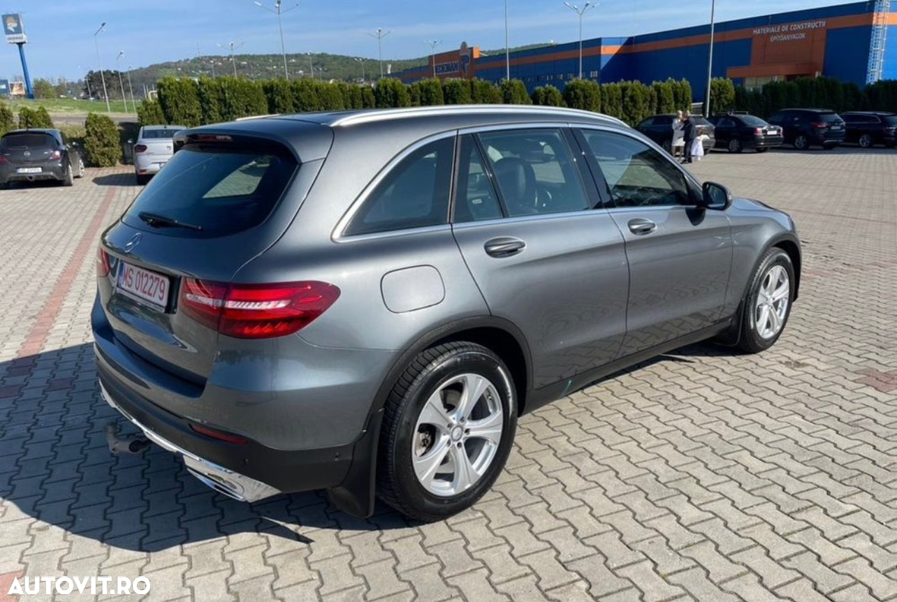 Mercedes-Benz GLC 220 d 4Matic 9G-TRONIC Exclusive - 26