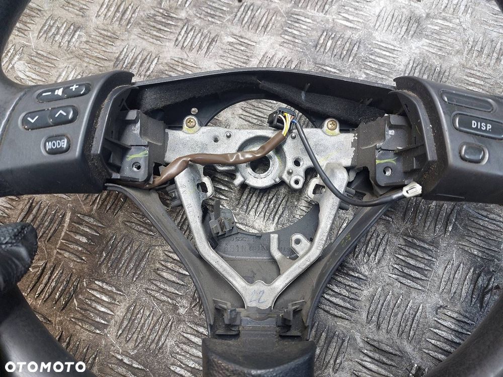 KIEROWNICA + PODUSZKA TOYOTA COROLLA VERSO II - 8