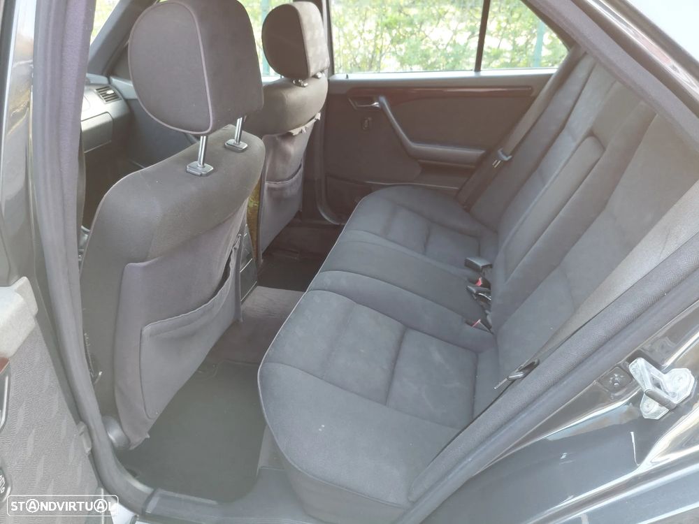 Mercedes-Benz C 200 D Elegance - 20