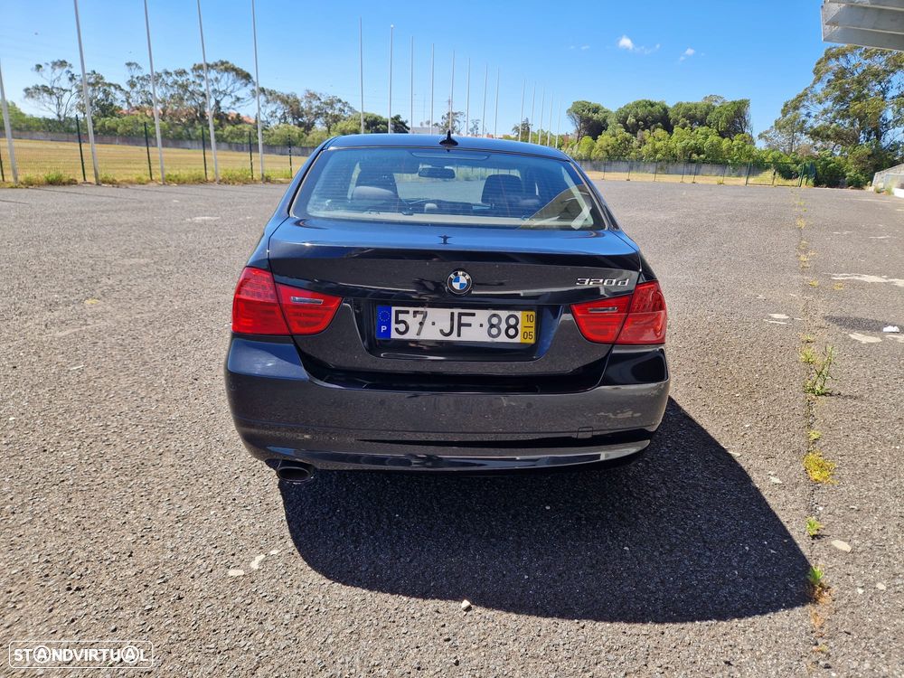 BMW 320 d - 4