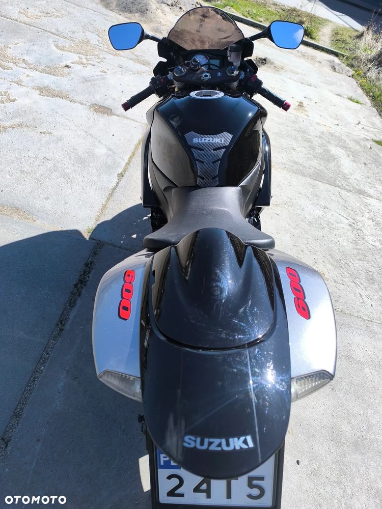 Suzuki GSX-R - 7