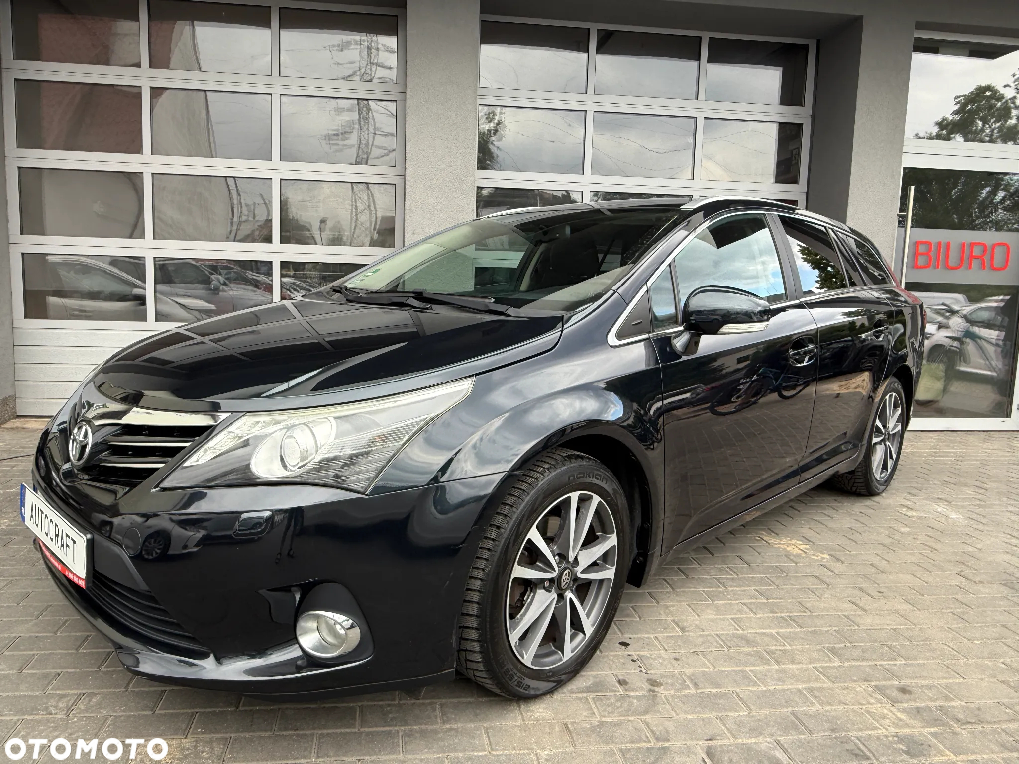 Toyota Avensis 1.8 Premium MS - 2