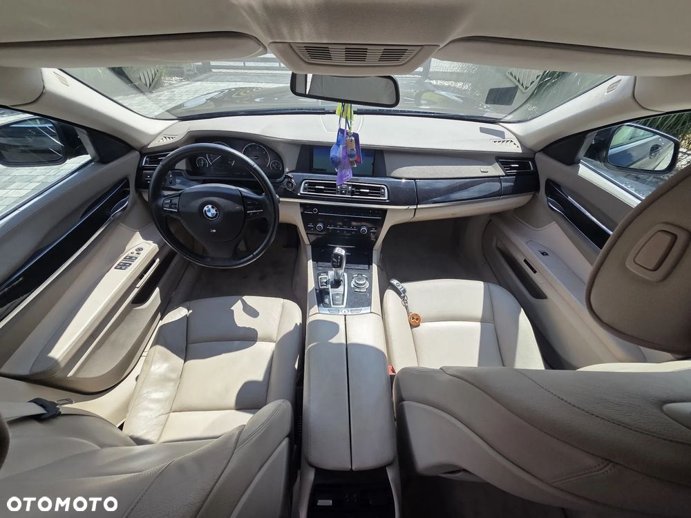 BMW Seria 7 730Ld - 3