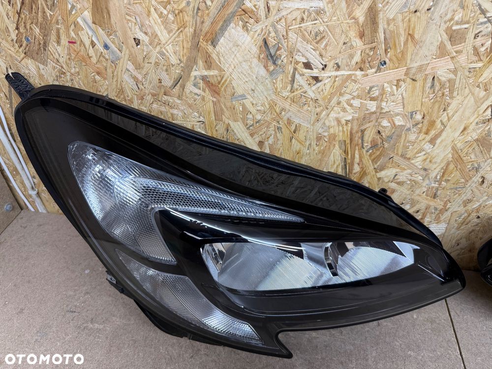 LAMPY LEWA PRAWA KOMPLET OPEL CORSA E ZWYKŁA H7 39108222 13381336 - 29