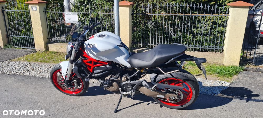 Ducati Monster - 3
