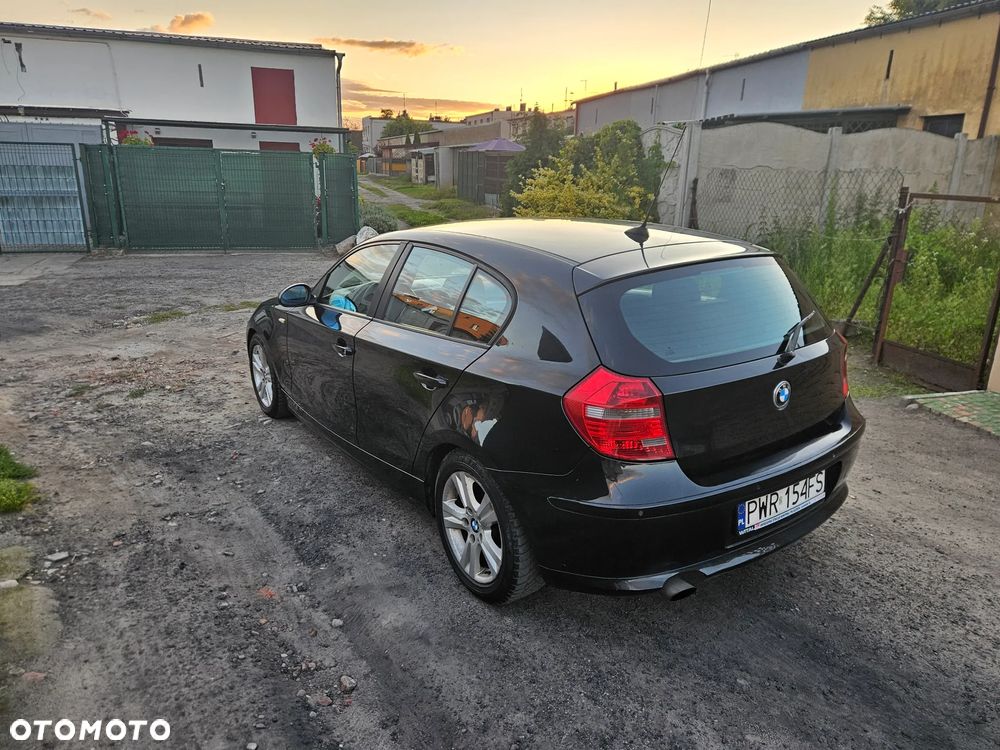 BMW Seria 1 118d DPF - 4