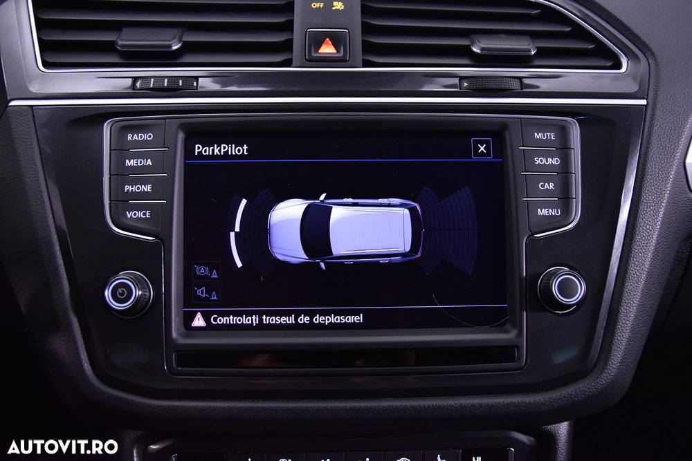 Volkswagen Tiguan - 19