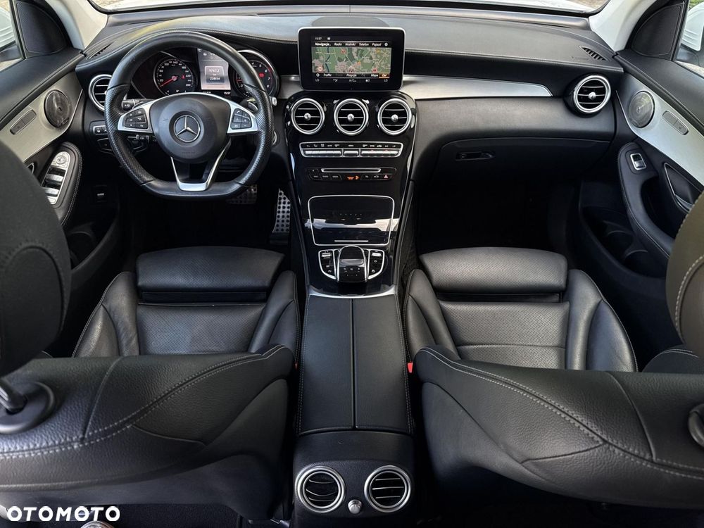 Mercedes-Benz GLC - 22