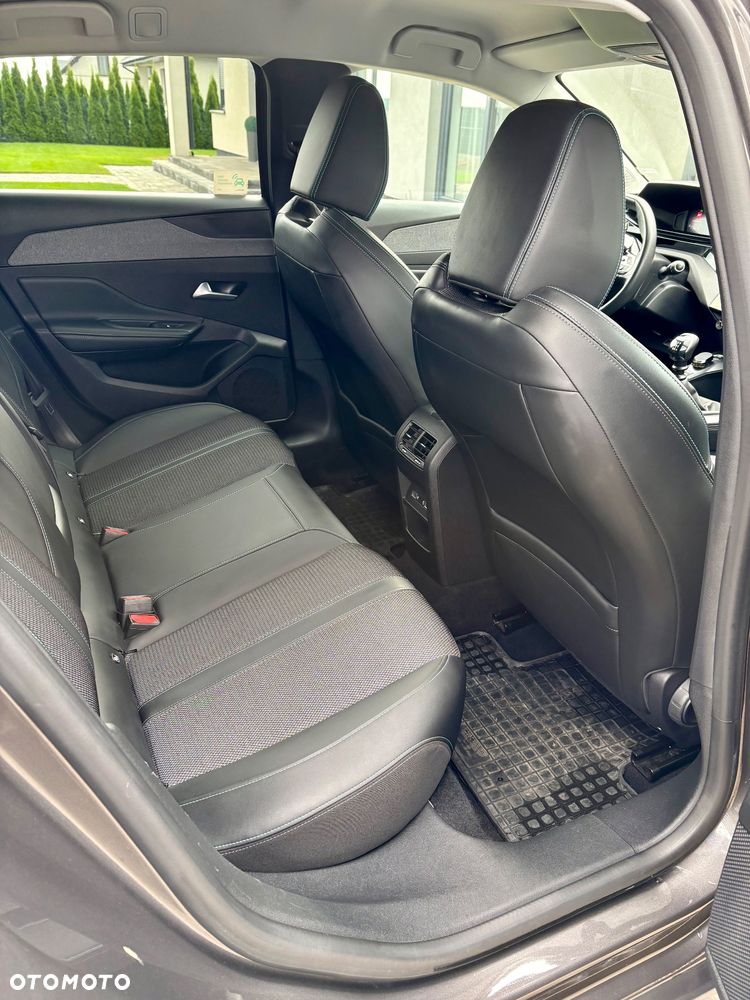 Peugeot 308 1.5 BlueHDi Allure S&S - 15