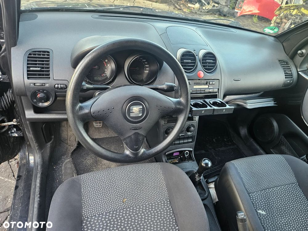 Czarny seat Arosa 1.0 silnik AUC na części - 7