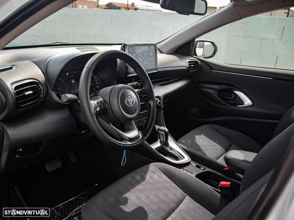 Toyota Yaris 1.5 HDF Comfort Plus - 16