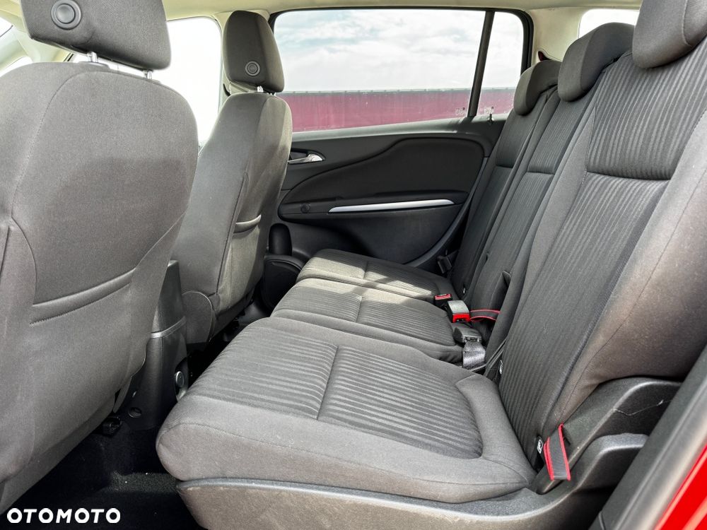 Opel Zafira - 16