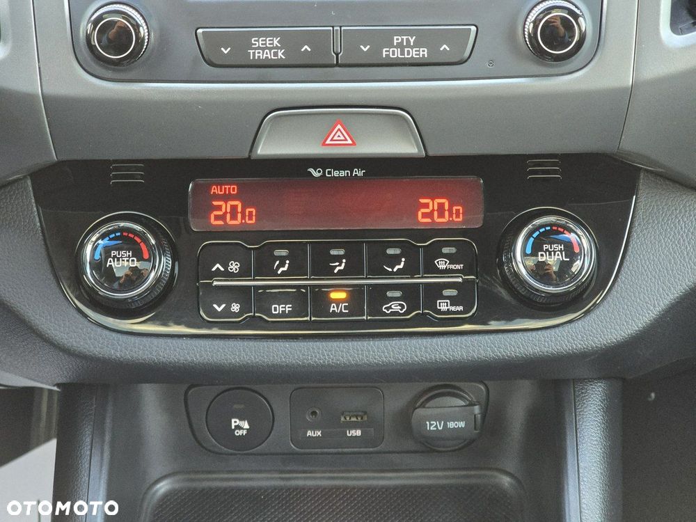 Kia Sportage 1.7 CRDI Business Line M 2WD - 29