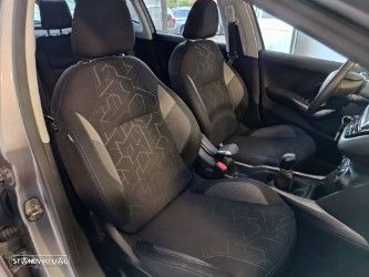 Peugeot 2008 1.2 PureTech Style - 35