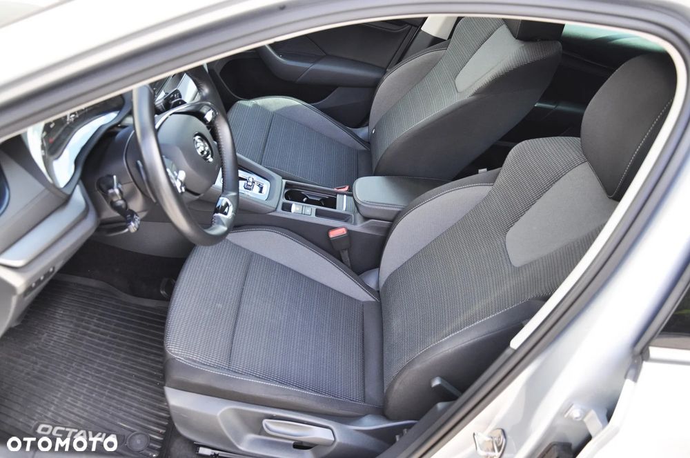 Skoda Octavia 2.0 TDI Ambition DSG - 13