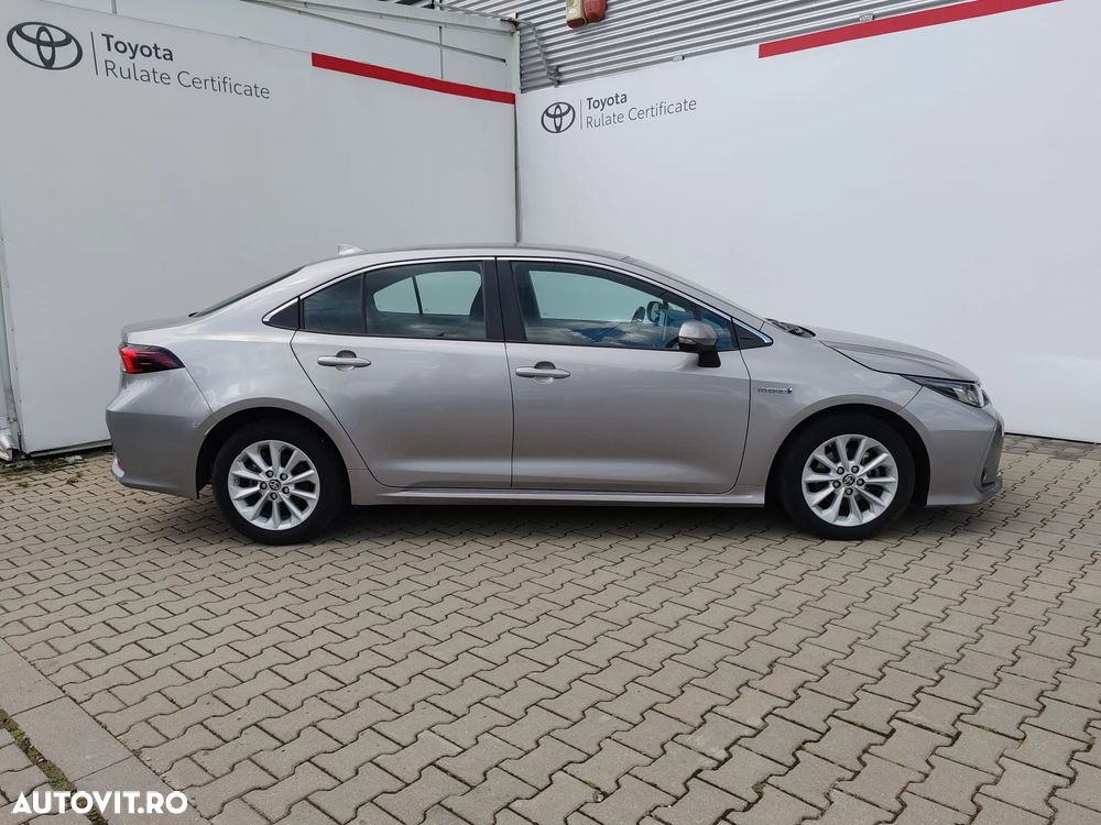 Toyota Corolla 1.8 HSD Dynamic - 3