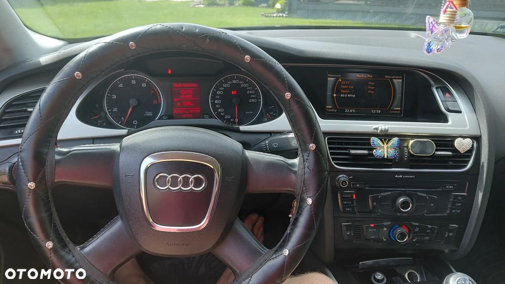 Audi A4 Limousine - 7