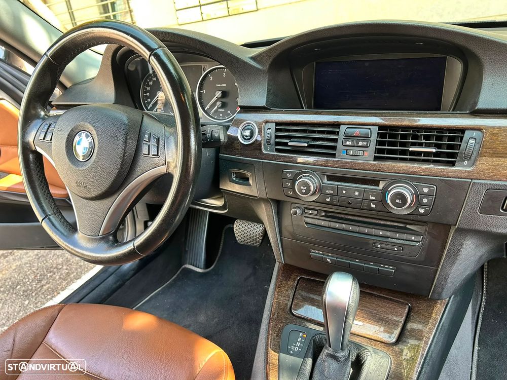 BMW 320 d DPF Aut. Edition Exclusive - 11