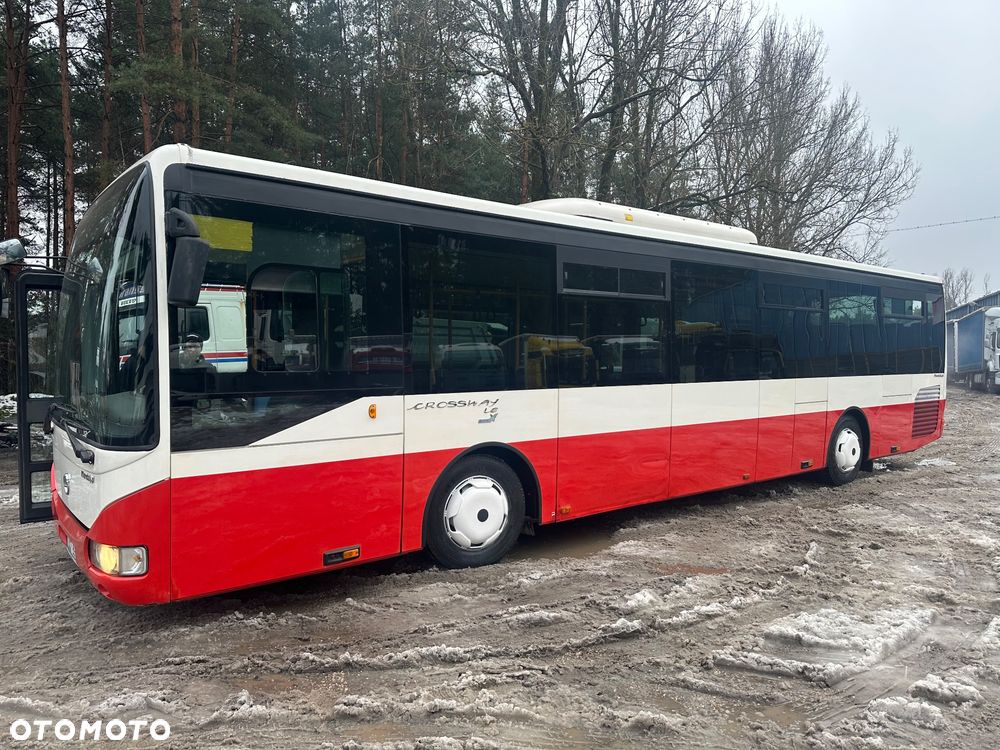 Irisbus CROSSWAY IVECO SFR161 MANUAL RETARDER KLIMA 12m NISKI POKŁAD DO PRZEWOZU OSÓB NIEPEŁNOSPRAWNYCH 39-SIEDZEŃ 57-STOJĄCYCH 560000km OPONY:275/70/22.5-NOWE!!! NAWIEWY PRZYCIEMNIONE SZYBY 2009r ŁADNY - 4
