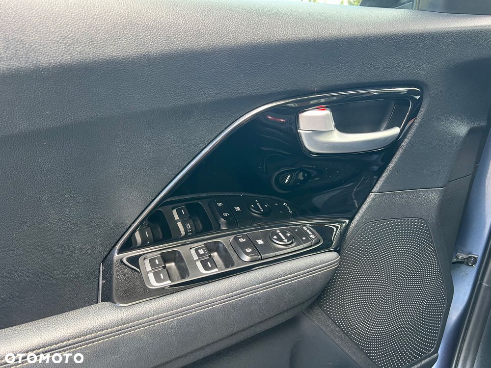 Kia Niro 1.6 GDI PHEV 2WD Vision - 18