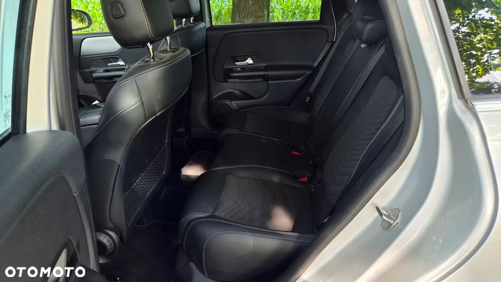 Mercedes-Benz Klasa B 180 d 8G-DCT Edition 2021 - 11