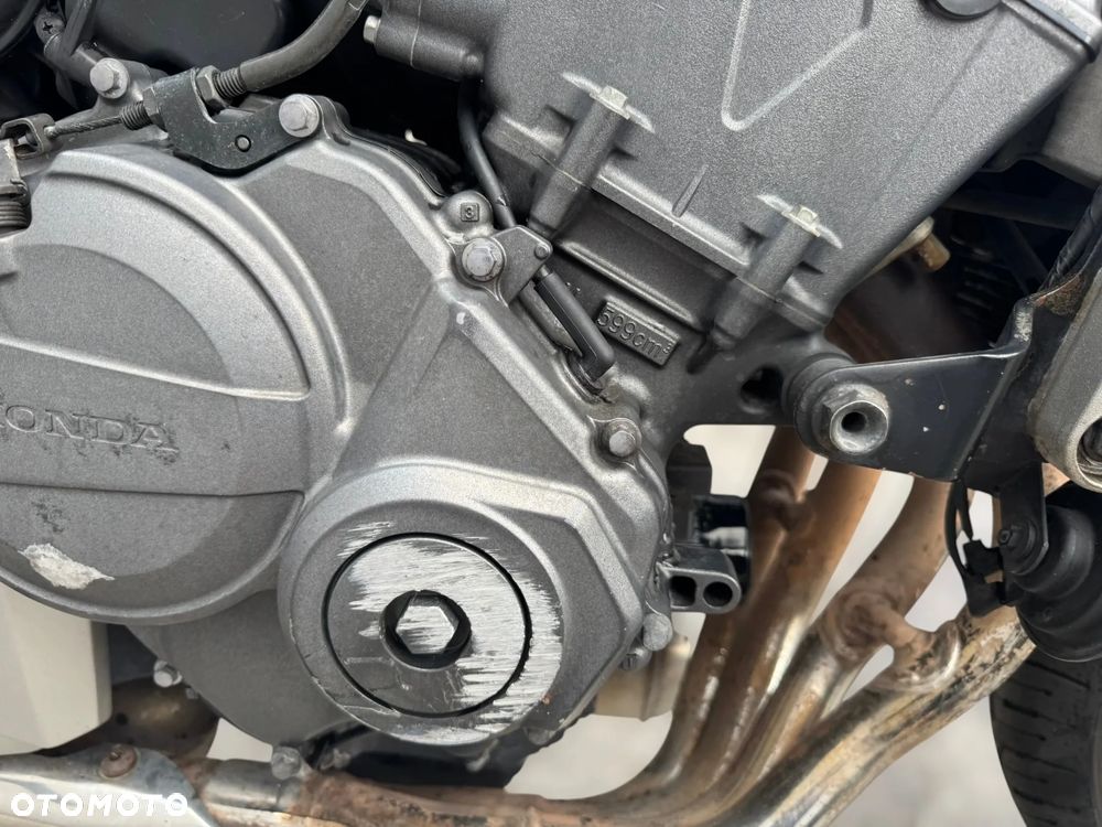 Honda Hornet - 12