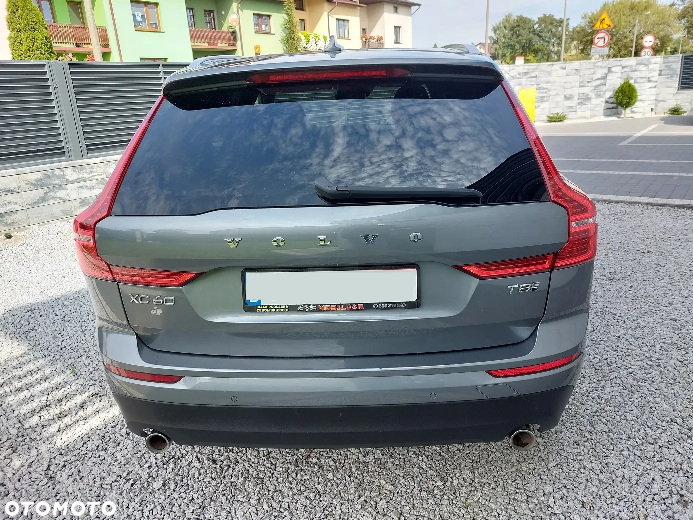 Volvo XC 60 T8 Twin Engine AWD Geartronic Momentum - 6