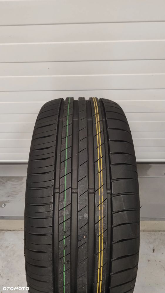GOOD YEAR EFFICIENT GRIP PERFORMANCE 215/45 R16 - 2