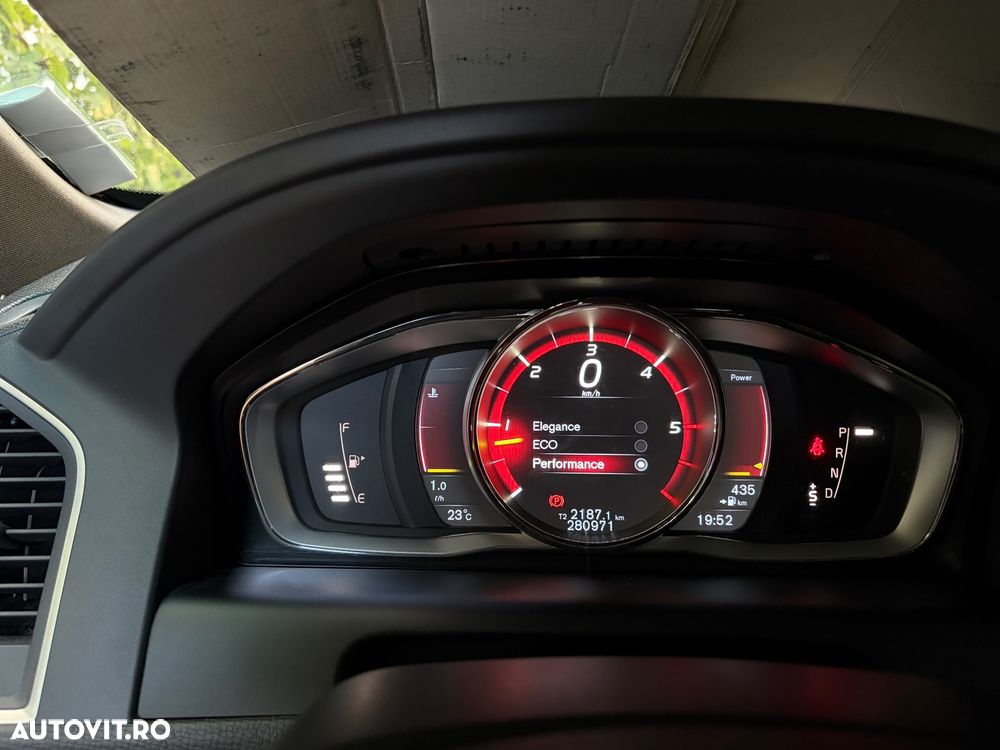 Volvo XC 60 D4AWD Ocean Race - 12