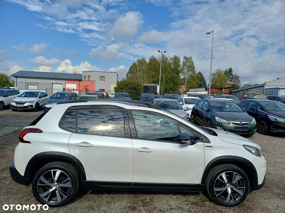 Peugeot 2008 PureTech 110 Stop&Start EAT6 GT-Line Edition - 8