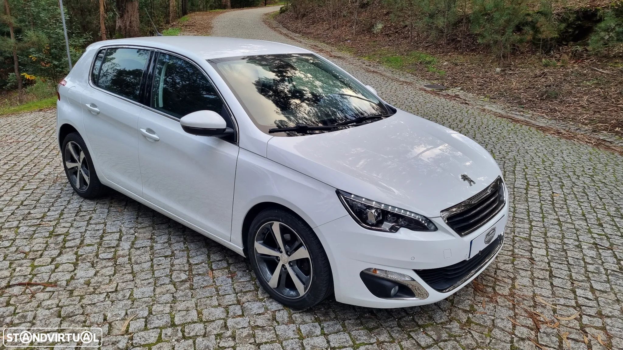 Peugeot 308 1.2 PureTech Style J17 - 1