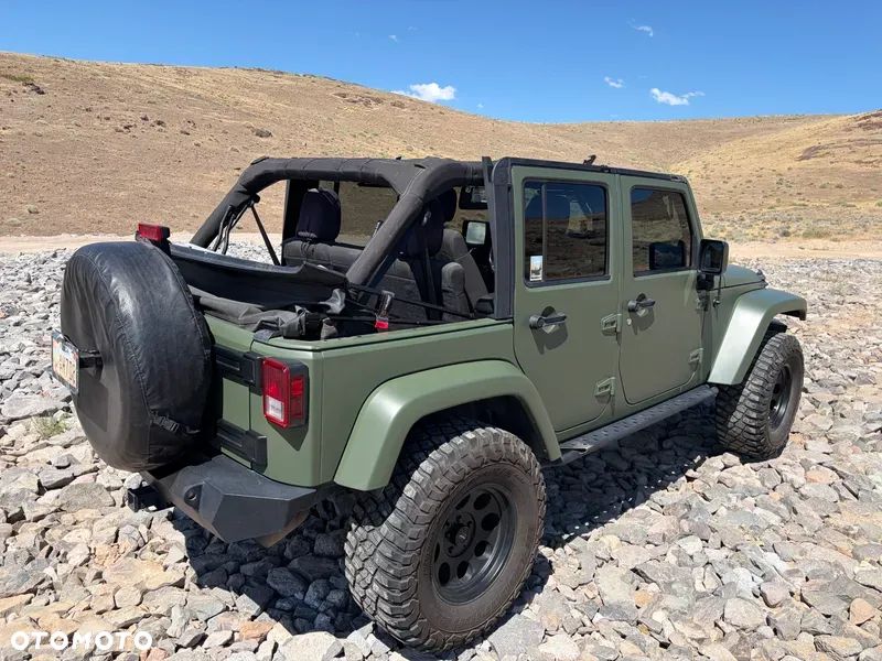 Jeep Wrangler - 10