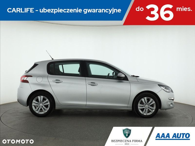 Peugeot 308 - 8