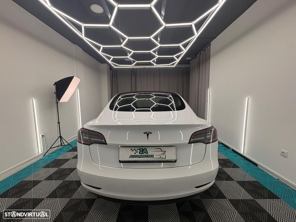 Tesla Model 3 Standard RWD - 6