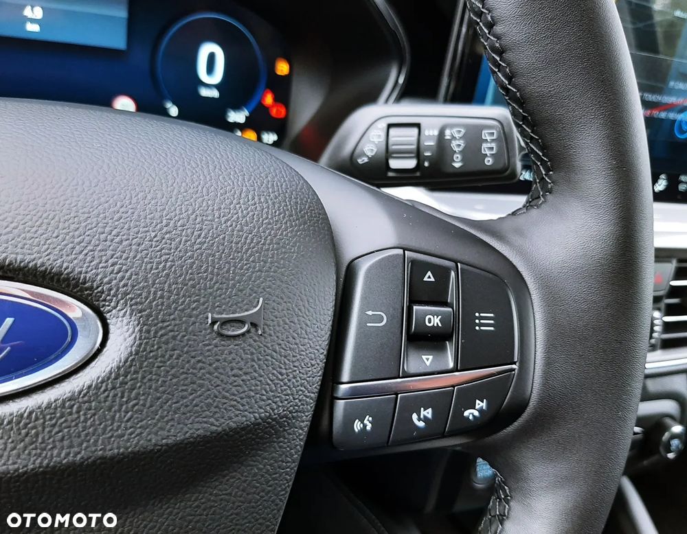 Ford Focus 1.5 EcoBlue Titanium X - 31