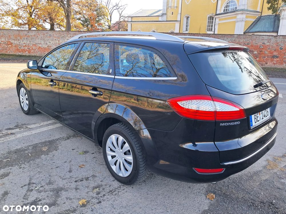 Ford Mondeo 2.0 Ghia - 4