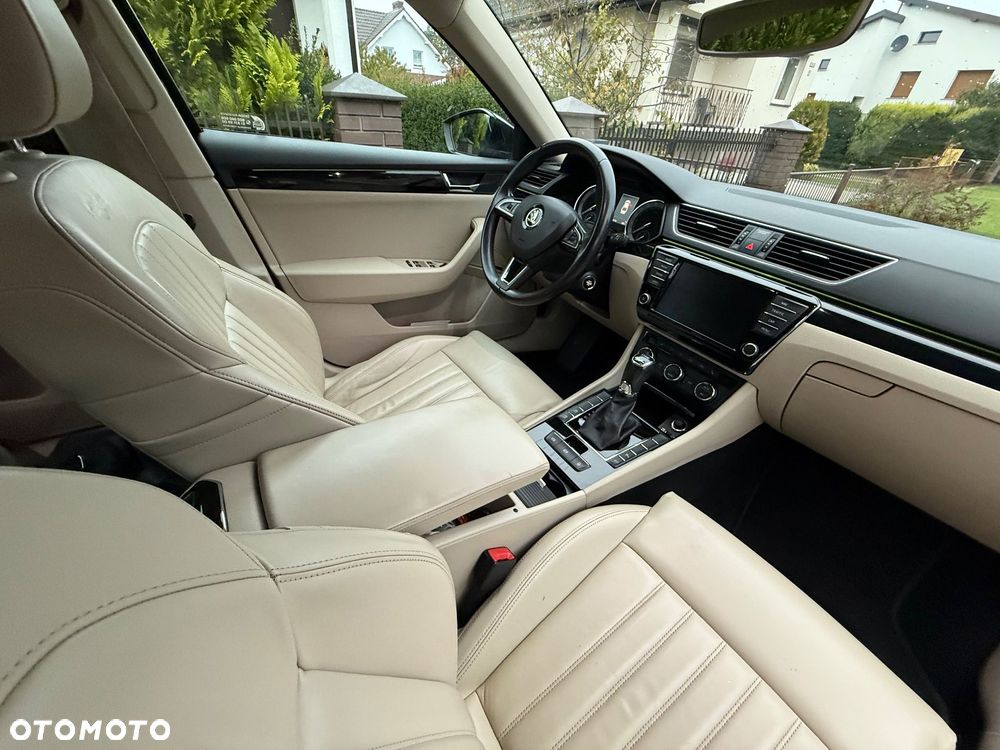 Skoda Superb 2.0 TDI L&K DSG - 9
