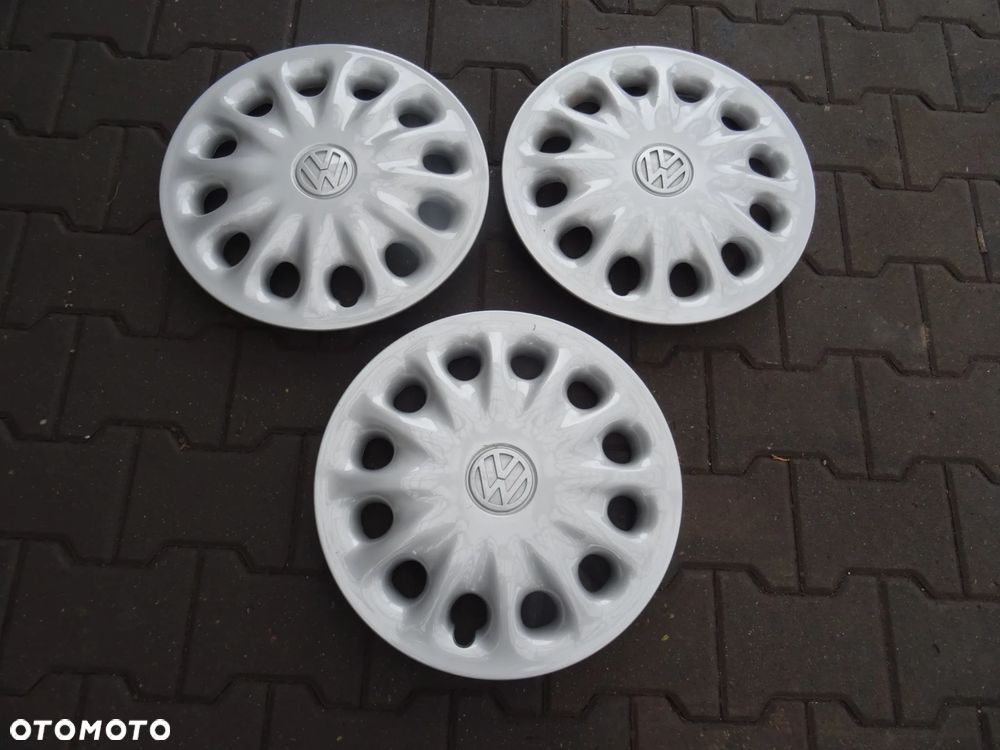VOLKSWAGEN Oryginalne Kołpaki 15 -3 sztuki - 1