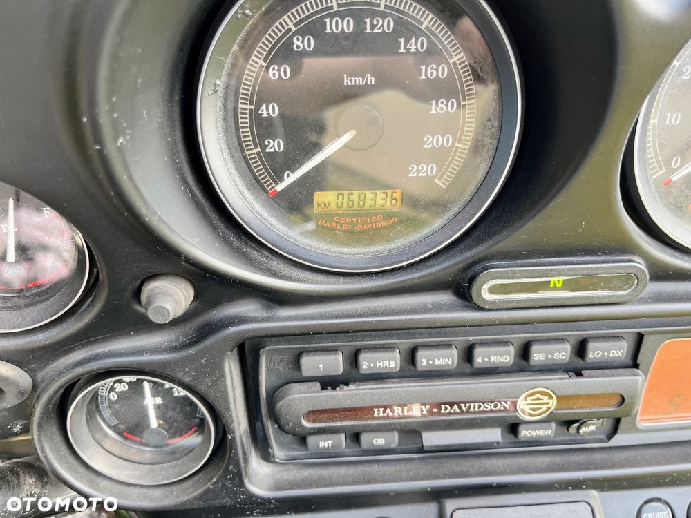 Harley-Davidson FLHTCU Ultra - 17