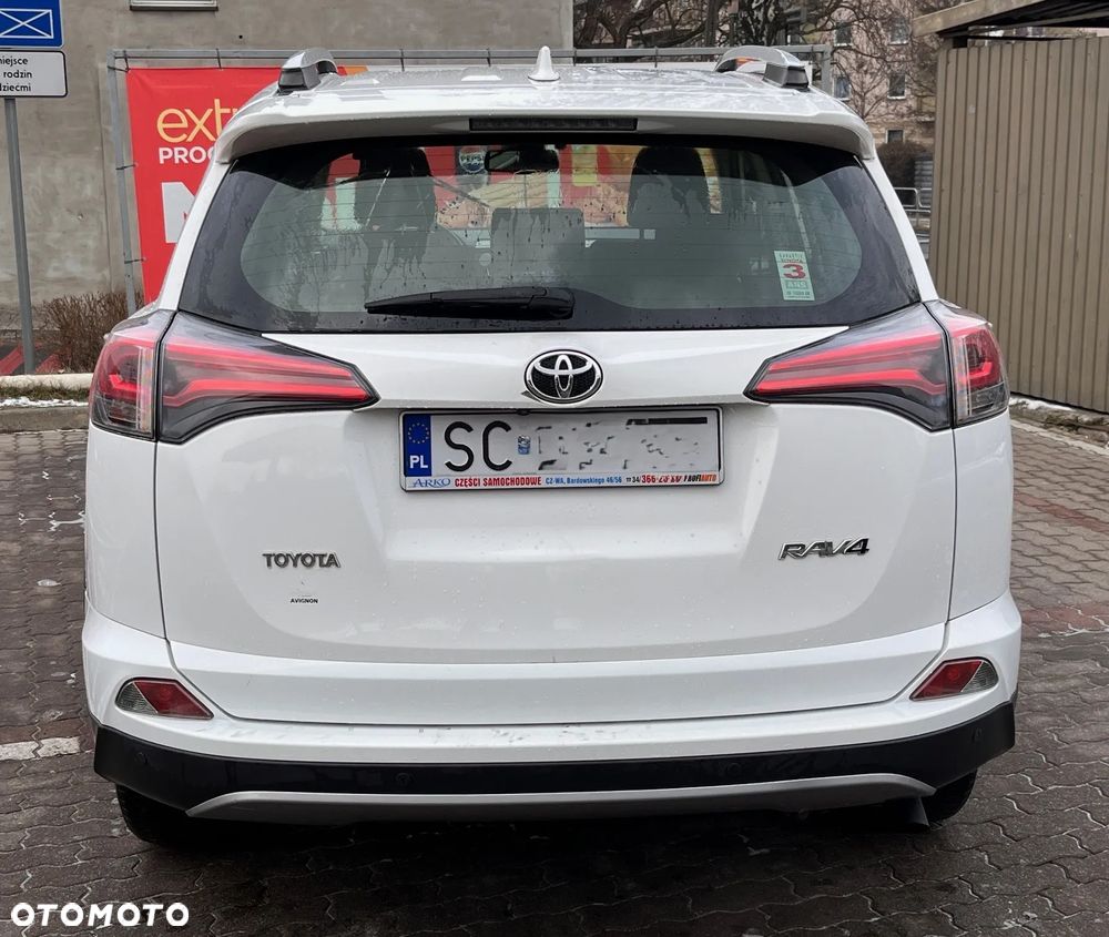 Toyota RAV4 2.0 D-4D 4x2 Start-Stop Comfort - 4