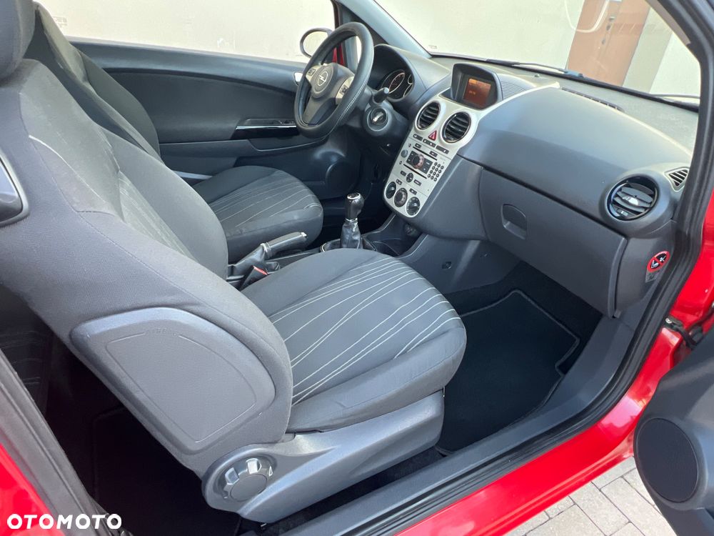 Opel Corsa 1.2 16V - 16