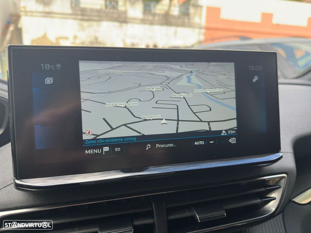 Peugeot 5008 1.2 PureTech Allure EAT8 - 18