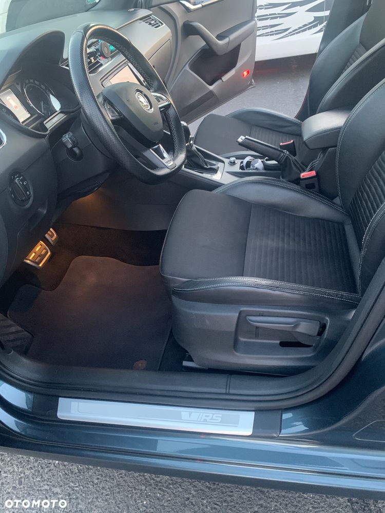 Skoda Octavia 2.0 TDI RS DSG - 25