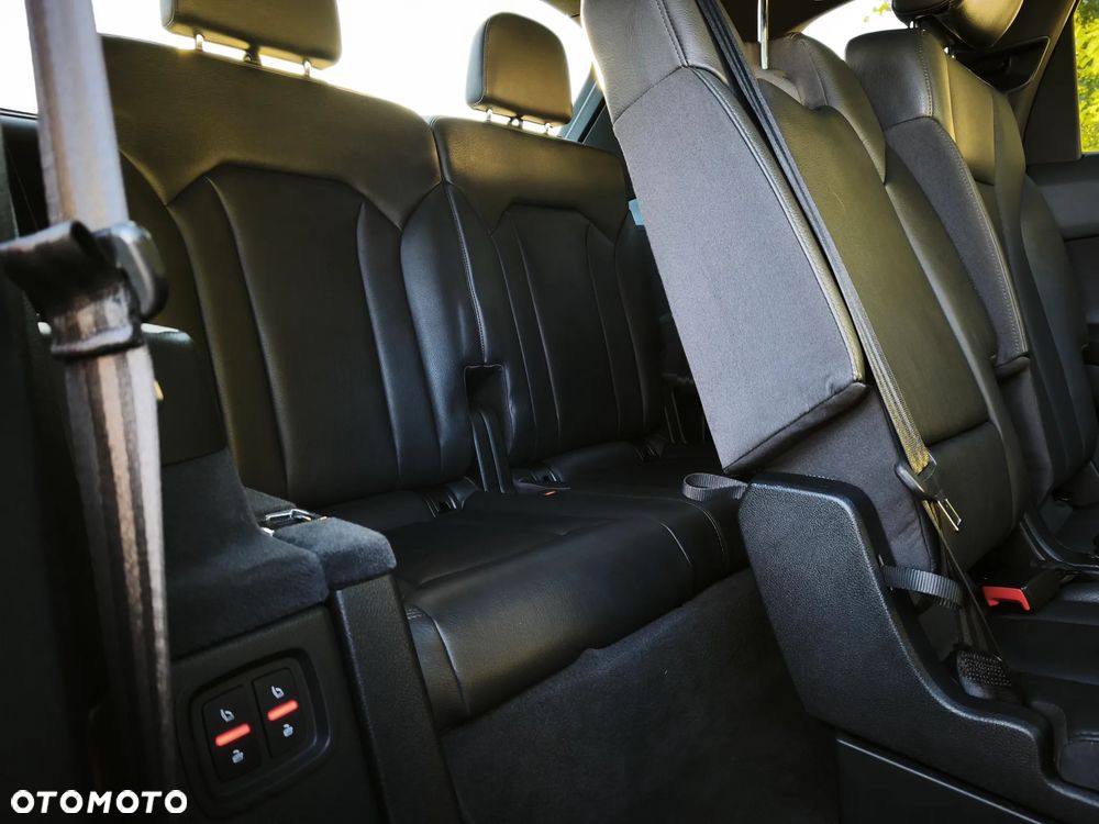 Audi Q7 - 36
