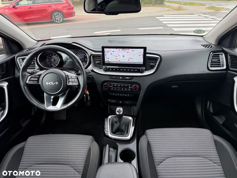 Kia Ceed 1.5 T-GDI Business Line Plus - 9