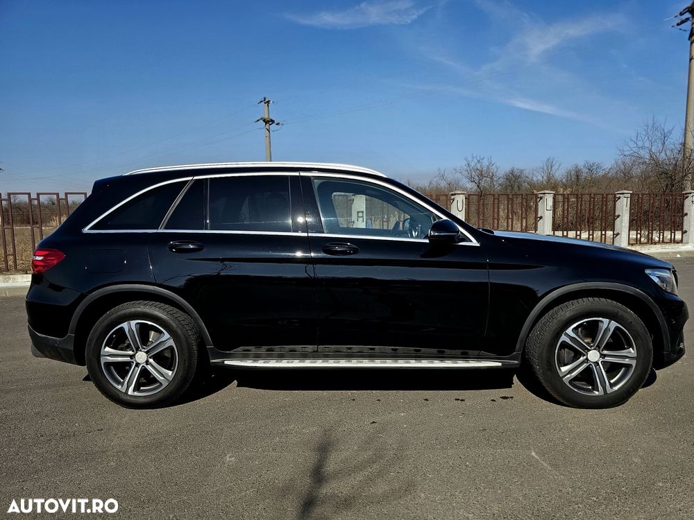 Mercedes-Benz GLC 250 d 4Matic 9G-TRONIC Exclusive - 4