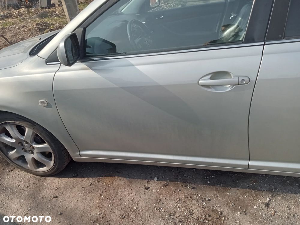 drzwi lewe przód avensis t 25 1c0 - 1