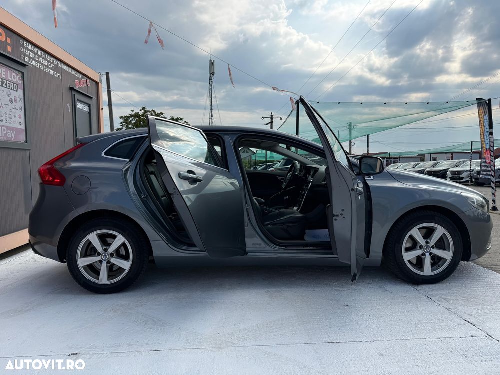 Volvo V40 D4 Inscription - 21