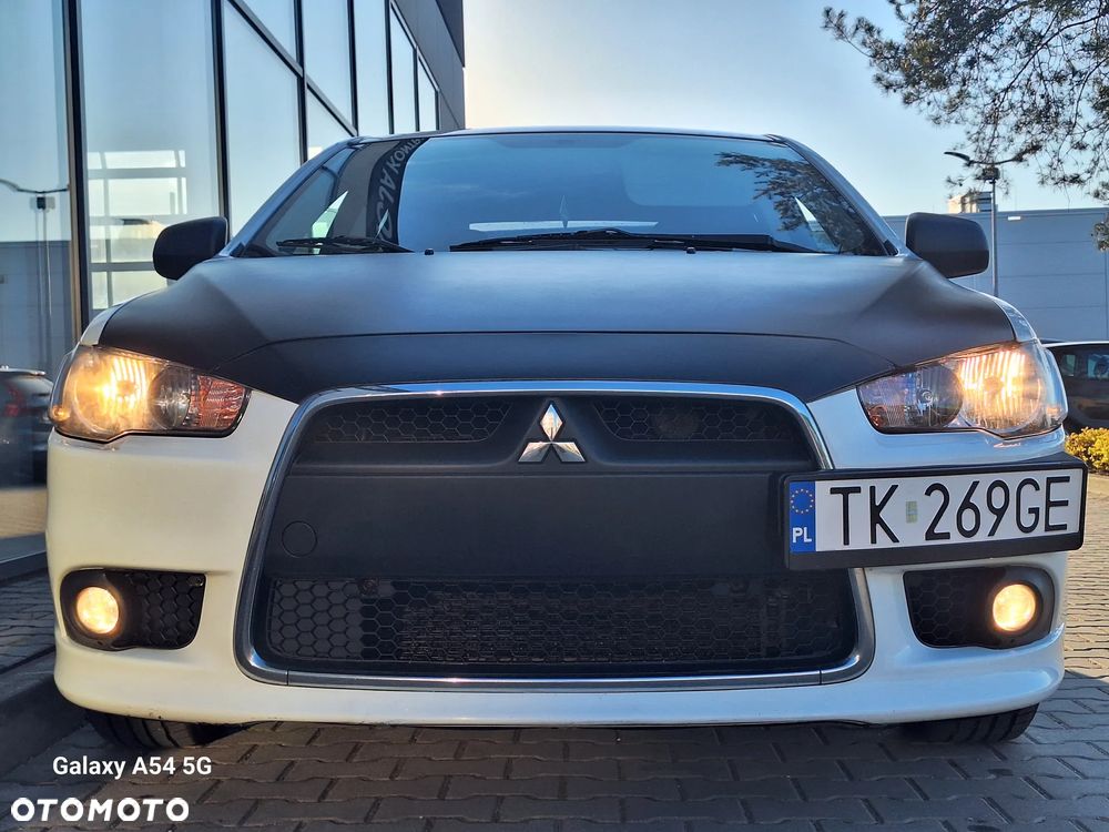 Mitsubishi Lancer 1.5 Inform - 1