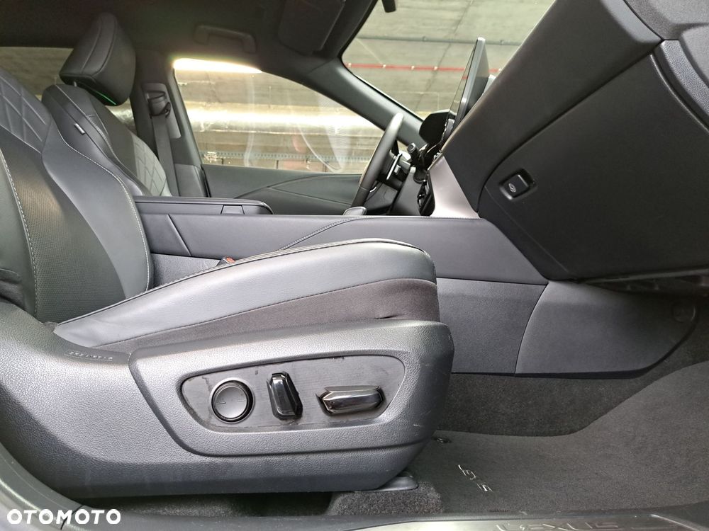 Lexus RX - 12